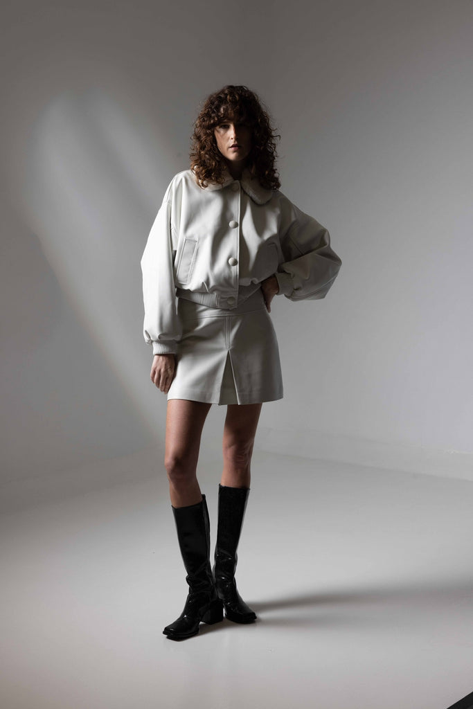 JUPE EN CUIR D'AGNEAU COURTE - ARSANA WAXY BLANC