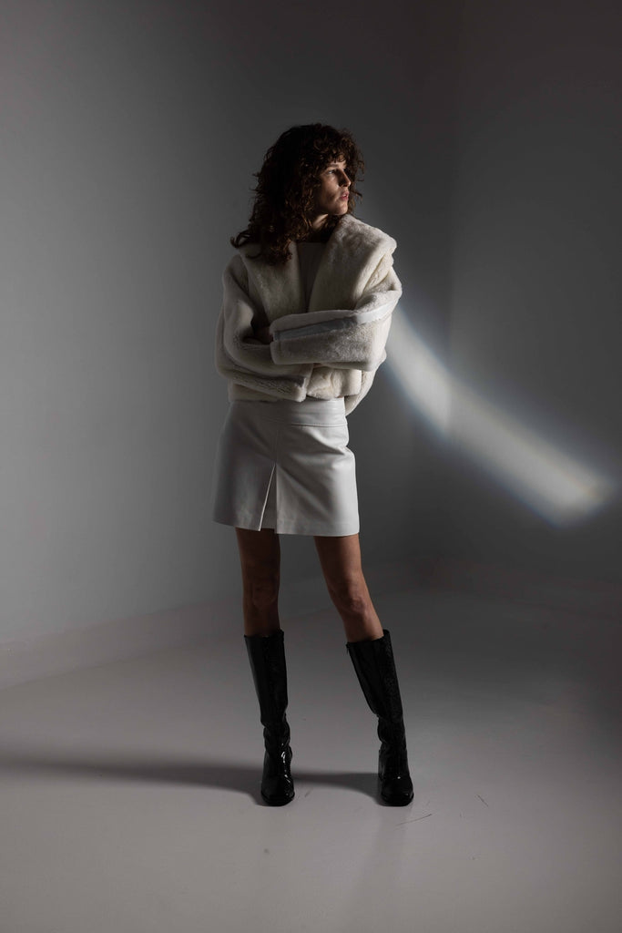 JUPE EN CUIR D'AGNEAU COURTE - ARSANA WAXY BLANC