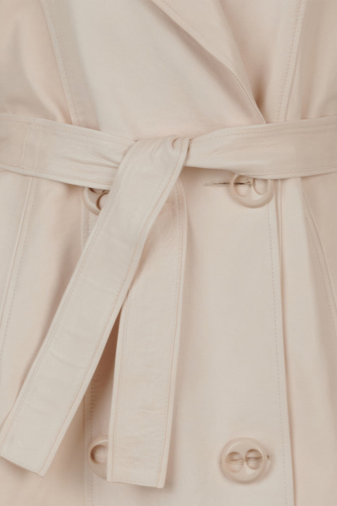 MANTEAU EN CUIR SANS MANCHES - BENIDORM WAXY CREME